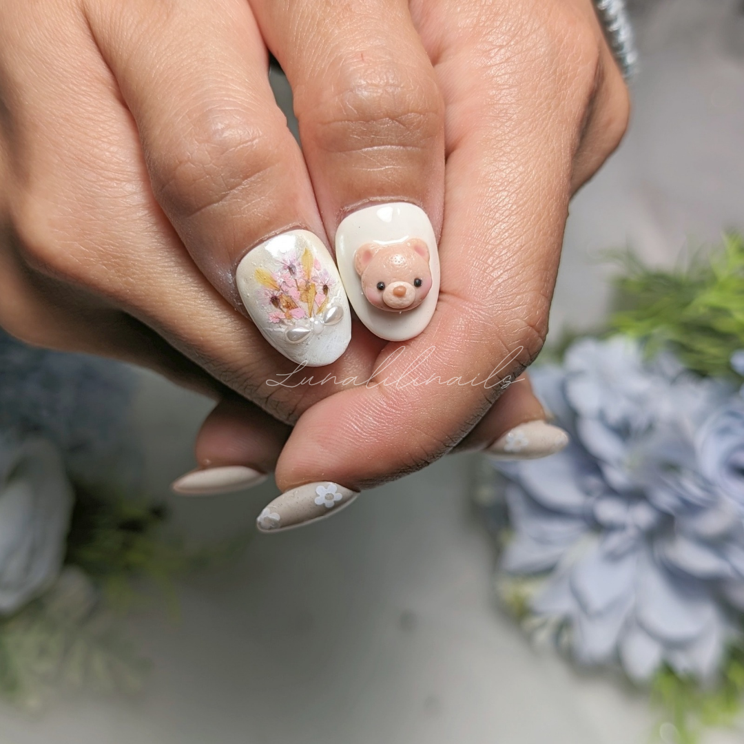 Mama Bear Press-on Nails